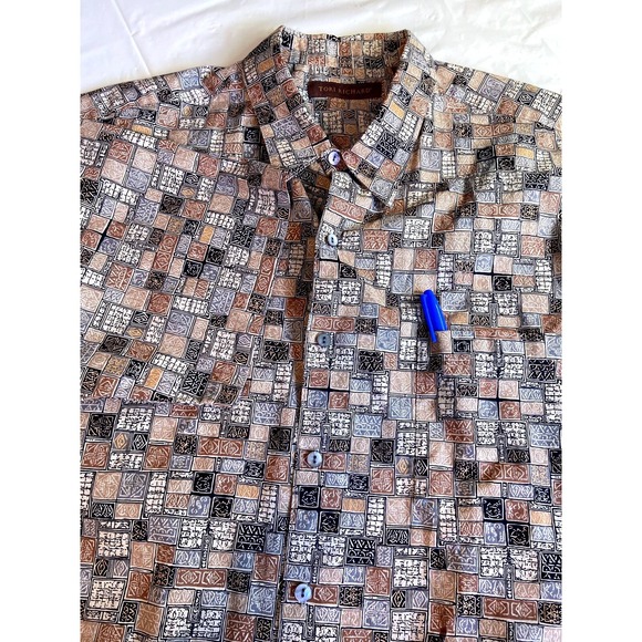 Tori Richard Other - Tori‎ Richard Mens Geometric Tribal Tile Print Short Sleeve Button Up Shirt Tan